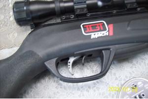 luchtbuks knikloop gamo  black bull mach  1